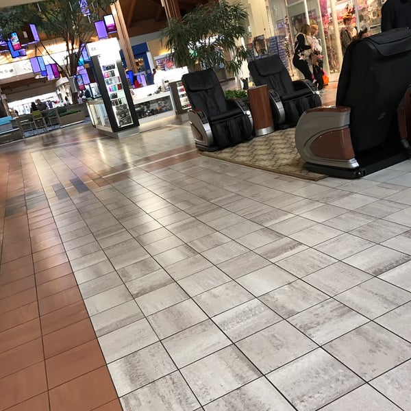 Photo taken at Louis Joliet Mall by Dario D. on 10/31/2016