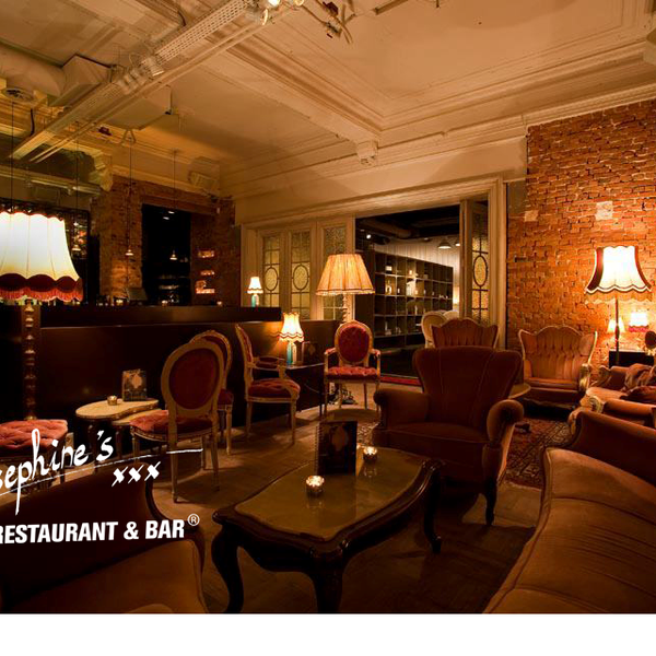 Das Foto wurde bei Josephine&#39;s Bar &amp; Restaurant von Josephine&#39;s Bar &amp; Restaurant am 2/26/2014 aufgenommen