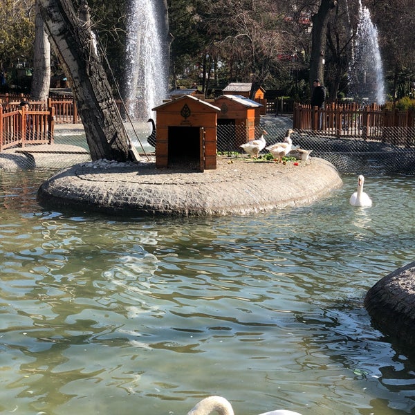Foto diambil di Kuğulu Park oleh Öm📧r pada 2/18/2018