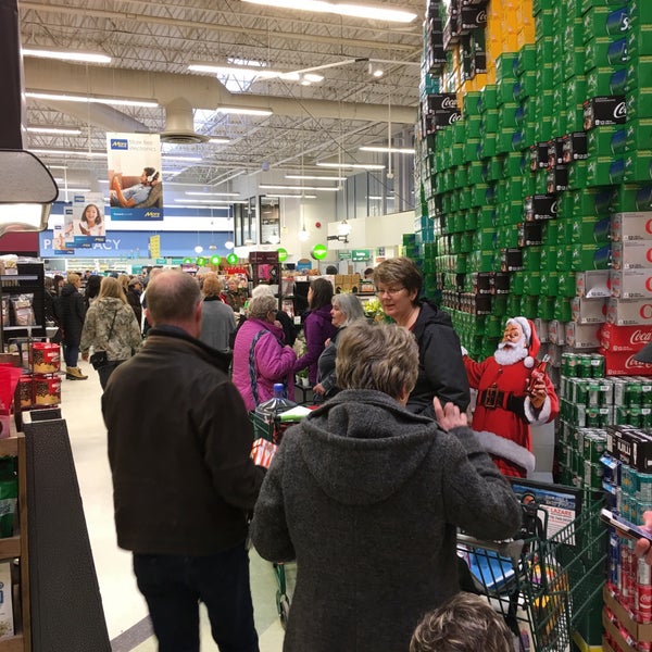 Save On Foods Grocery Store In Kelowna