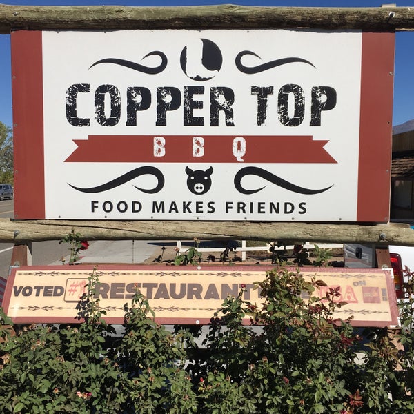 10/5/2016 tarihinde Dustin M.ziyaretçi tarafından Copper Top BBQ'de çekilen fotoğraf