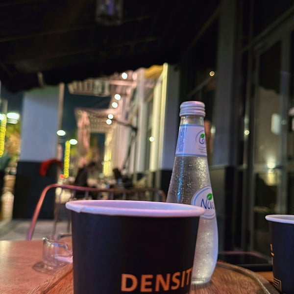 Снимок сделан в Density Coffee Roasters пользователем BIN R. 5/5/2024