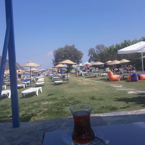 Foto tomada en İncir Beach  por Sevda A. el 8/29/2016