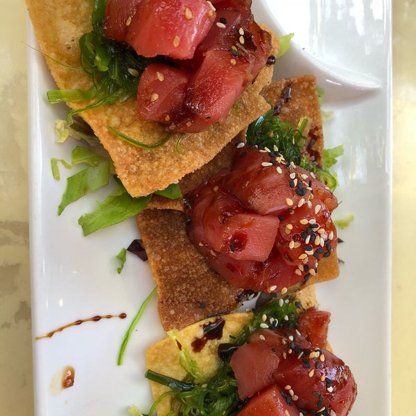 Tuna poke stack appetizer is just okay. The environment can’t be beat!