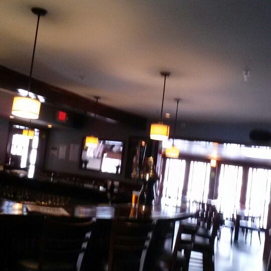 Foto tirada no(a) Bar Harbor Grill por Regina O. em 3/20/2014