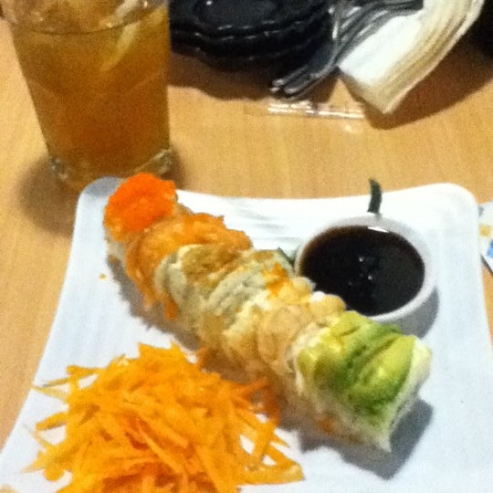 รูปภาพถ่ายที่ Kia Sushi โดย Fco Tomas เมื่อ 11/22/2012