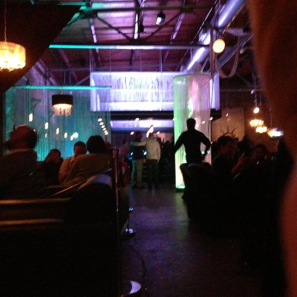 รูปภาพถ่ายที่ Icon Lounge + Events โดย Tony G. เมื่อ 1/20/2013