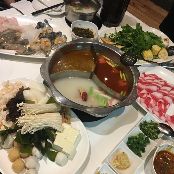 Photo taken at Hometown Hotpot &amp; BBQ by Weiley O. on 11/9/2018