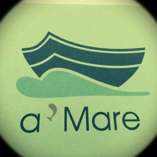 Снимок сделан в a&#39;Mare Restaurant пользователем Claudia L. 12/5/2012