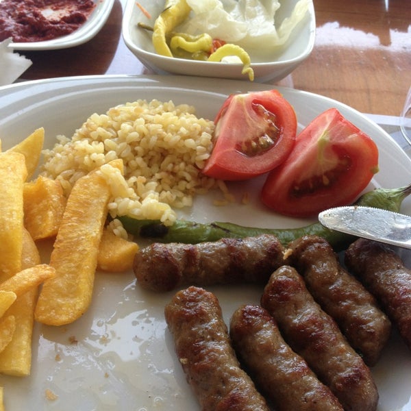 Photo taken at Köfte Diyarı by Betul on 6/27/2014