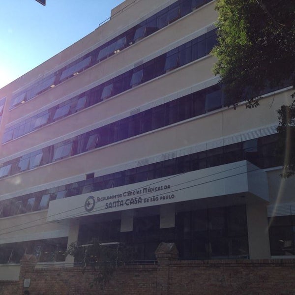 รูปภาพถ่ายที่ Faculdade de Ciências Médicas da Santa Casa de São Paulo - FCMSCSP โดย Faculdade de Ciências Médicas da Santa Casa de São Paulo - FCMSCSP เมื่อ 3/18/2014