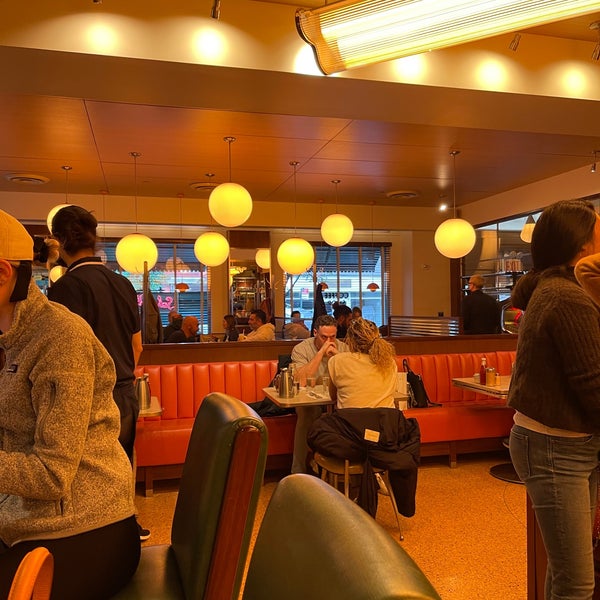 11/5/2021に@tessa H.がSoho Dinerで撮った写真