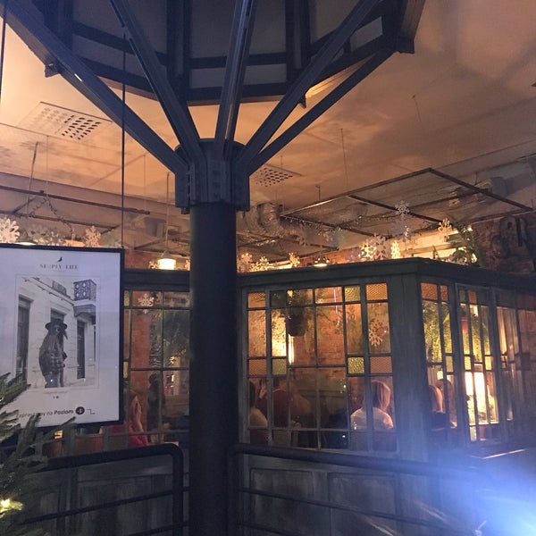 Foto tirada no(a) Zielona Weranda caffe&amp;ristorante por @tessa H. em 12/14/2018
