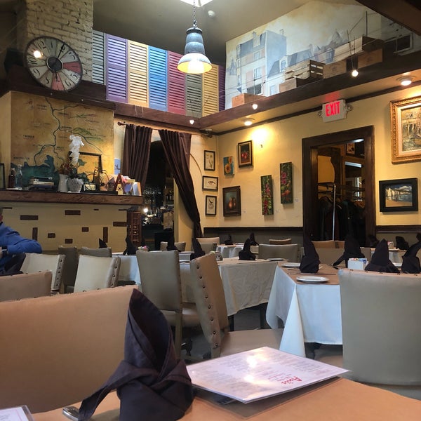 3/11/2018에 @tessa H.님이 Anis Cafe &amp; Bistro에서 찍은 사진