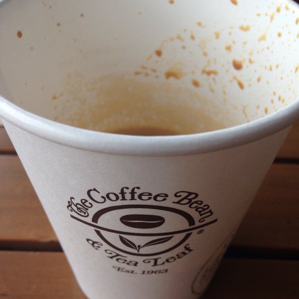 6/11/2014 tarihinde Ericziyaretçi tarafından The Coffee Bean &amp; Tea Leaf'de çekilen fotoğraf