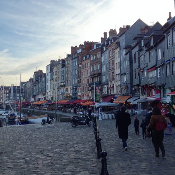 Photo taken at Port d’Honfleur by Théo on 4/21/2013