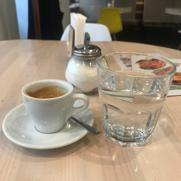 5/4/2018にPavel V.がГлазурь и кофеで撮った写真