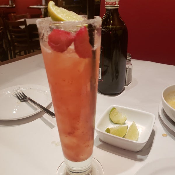 Romano's Macaroni Grill Bar in Northwest Redlands