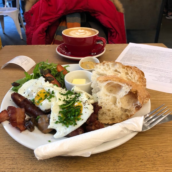 The breakfast was not bad (although the eggs were overcooked), but coffee (cappuccino) was just TERRIBLE! Nothing but bitterness, cold foam, no taste at all. Couldn’t drink it.