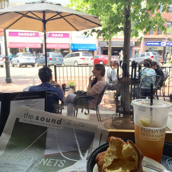 Photo taken at Popovers on the Square by Patricia E. on 6/6/2015