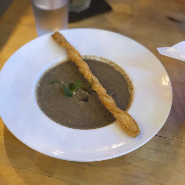 Whisk & Paddle Café in Singapore