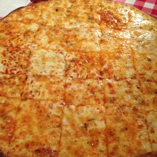 Photo prise au Aurelio&#39;s Pizza - Marietta par Monica le10/12/2012
