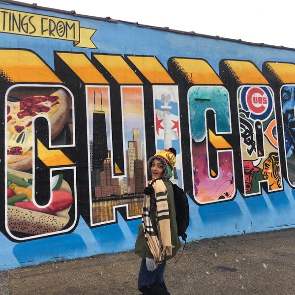 Снимок сделан в Greetings from Chicago Mural пользователем Sydnei H. 11/18/...