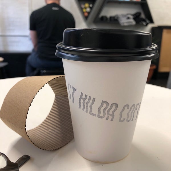 รูปภาพถ่ายที่ St Kilda Coffee โดย Robert เมื่อ 4/15/2019
