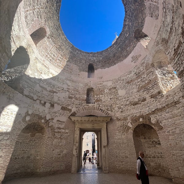 Vestibul - Monument / Landmark