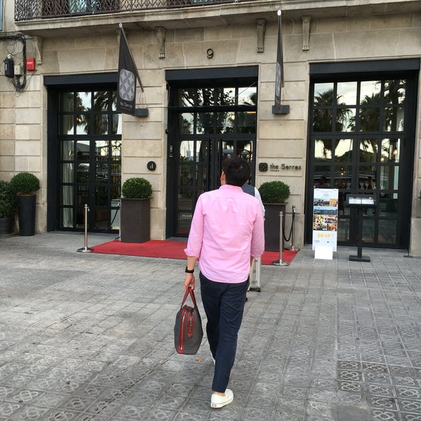 8/5/2016 tarihinde Seung Yeon K.ziyaretçi tarafından The Serras Hotel'de çekilen fotoğraf