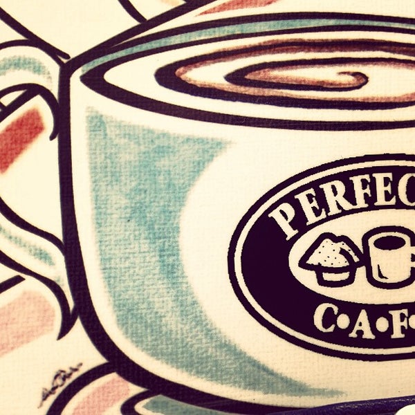 Foto tirada no(a) Perfecto&#39;s Caffe por laura f. em 1/26/2013