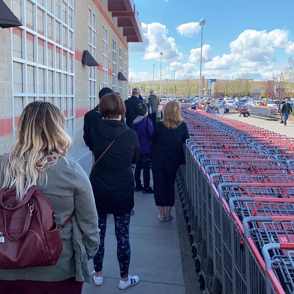 Costco Wholesale Warehouse or Wholesale Store in Calgary