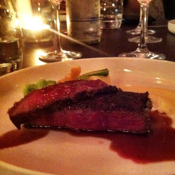10/22/2012 tarihinde Daniel K.ziyaretçi tarafından Restaurant Fyra'de çekilen fotoğraf