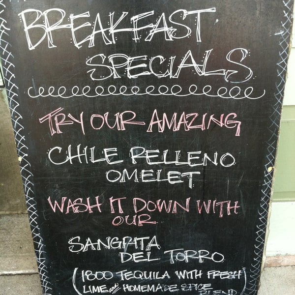 Breakfast is AMAZING on the weekends & there's no long wait like other places in Old Town! Once people find out about it... there will be!