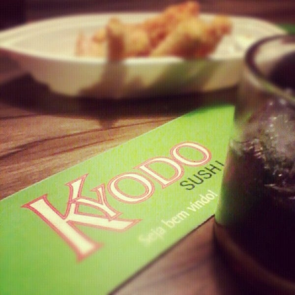 Foto diambil di Kyodo Sushi oleh Renan S. pada 11/20/2012