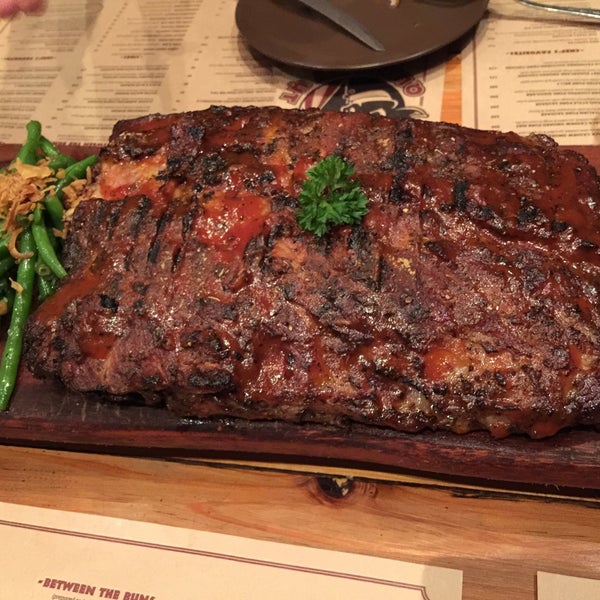 Full rack of ribs, all the way!