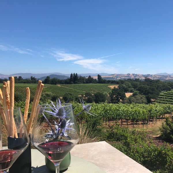 Great wines, friendly people and an amazing View! Don’t miss this place!
