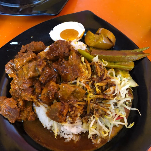 Restoran Nasi Gulai Kandar No 9 Jalan Akasia 2