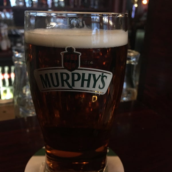 Photo taken at Murphy&#39;s Irish Pub by Leonid L. on 5/8/2017