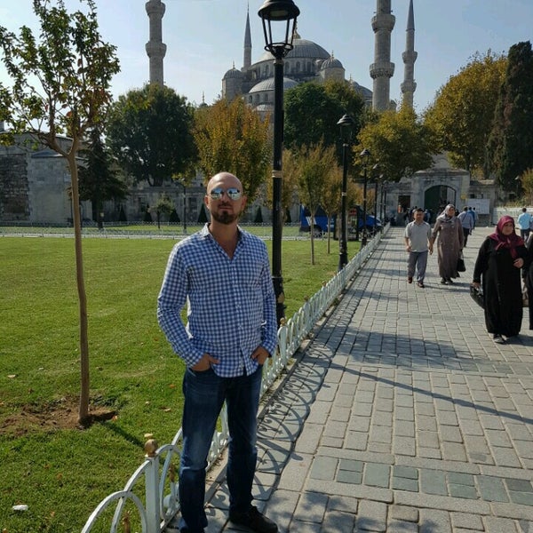 Photo taken at Sultanahmet Mosque Information Center by Celal E. on 10/7/2016