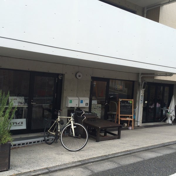 Das Foto wurde bei Shimokitazawa OpenSource Cafe von Machiko I. am 7/24/2014 aufgenommen