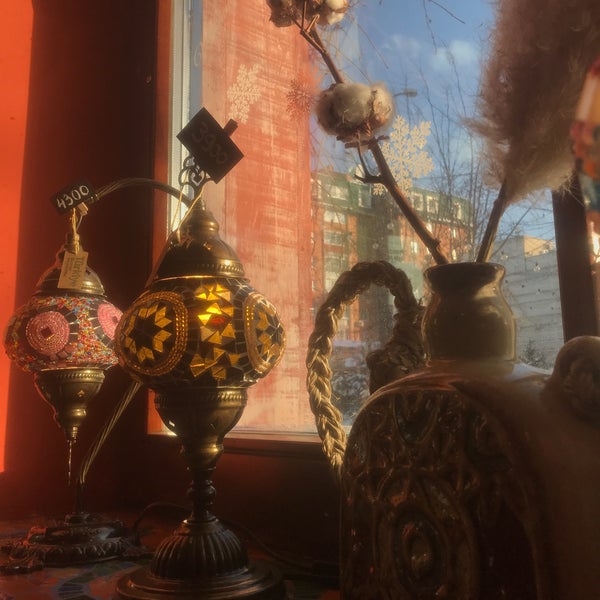 รูปภาพถ่ายที่ Кофейня «Кардамон» и лавка «Коллекция Пустяков» โดย Сергей เมื่อ 2/2/2021