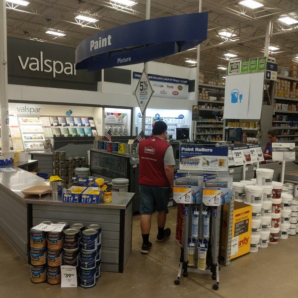 Lowe's Home Improvement Hardware Store in Conroe