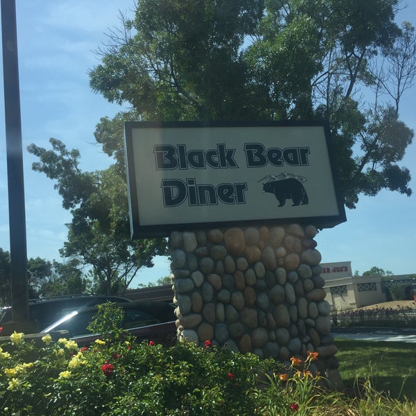 Das Foto wurde bei Black Bear Diner von Jodi am 5/28/2016 aufgenommen