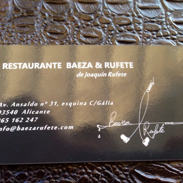 Foto diambil di Restaurante Baeza y Rufete oleh Jota pada 2/14/2014