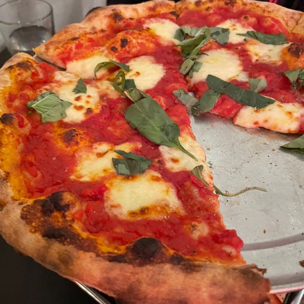 Perfect meal from start to finish. Bravo! I eat a lot of pizza. This is the best Margherita pizza I’ve ever had.