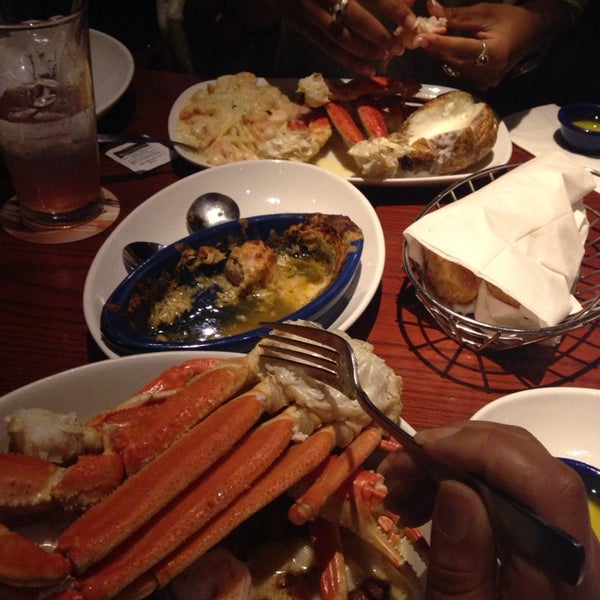 Photo taken at Red Lobster by Krystal on 6/27/2014