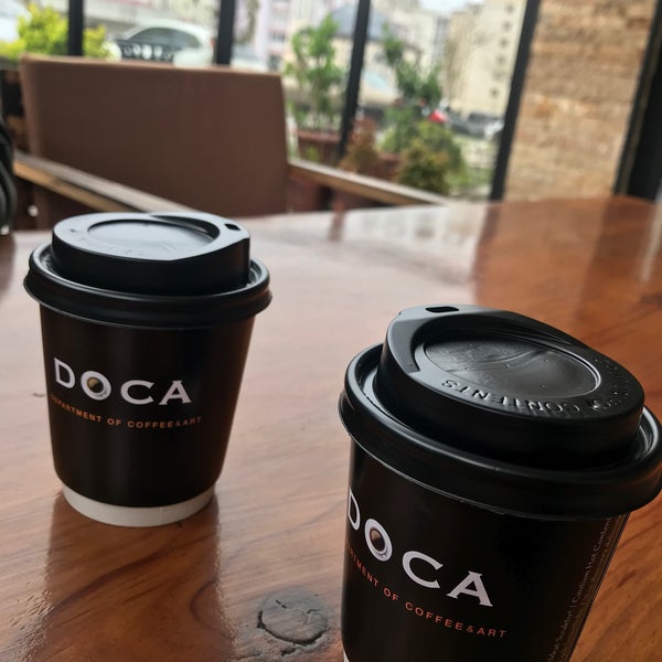 Photo taken at DOCA - Department of Coffee &amp; Art by Jjll on 4/5/2021