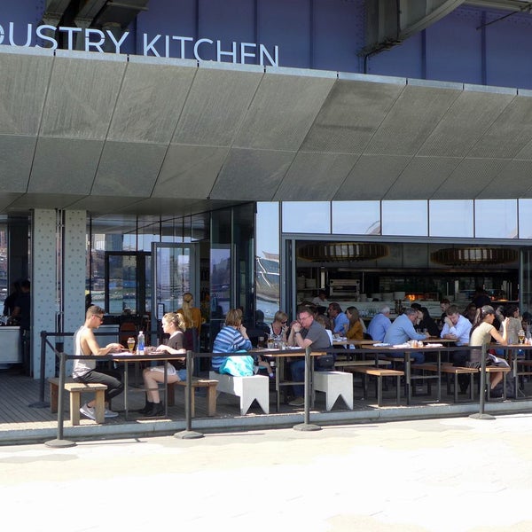 25 Lovely Outdoor Dining Spots in New York City