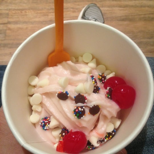 11/10/2012にAndy J.がOrange Leaf Frozen Yogurtで撮った写真